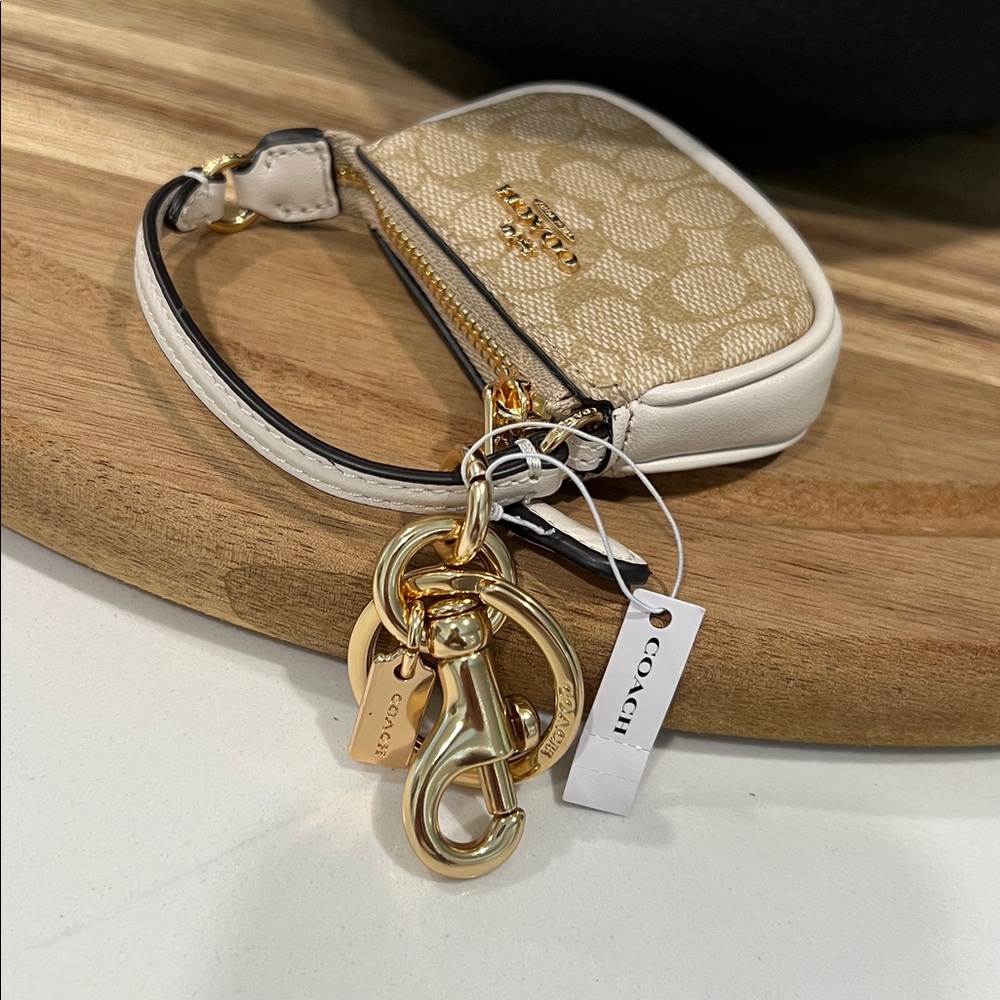 💛NWT Coach Mini Bag Charm - Picture 10 of 16